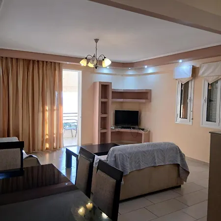 Smems-pappas * Sarandë