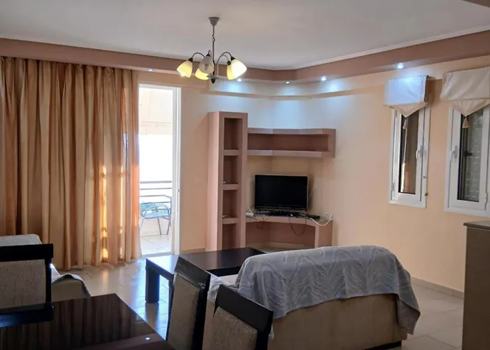 Smems-pappas * Sarandë